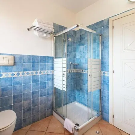 Casa vacanze With Shared Pool, Aglientu *